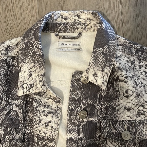Topshop snakeskin denim jacket - Picture 4 of 4